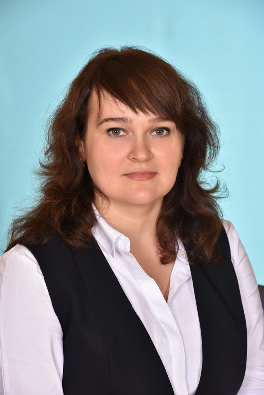 Елина Оксана Николаевна.